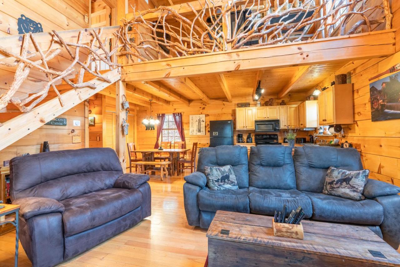 Moonshine Ridge Cabin With Hot Tub And Fire Pit Pigeon Forge Kültér fotó