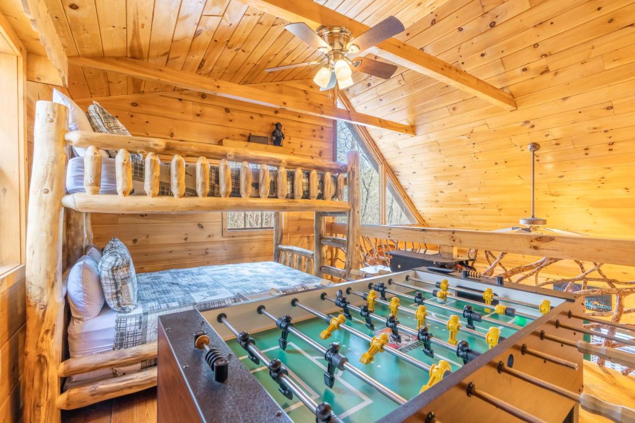 Moonshine Ridge Cabin With Hot Tub And Fire Pit Pigeon Forge Kültér fotó