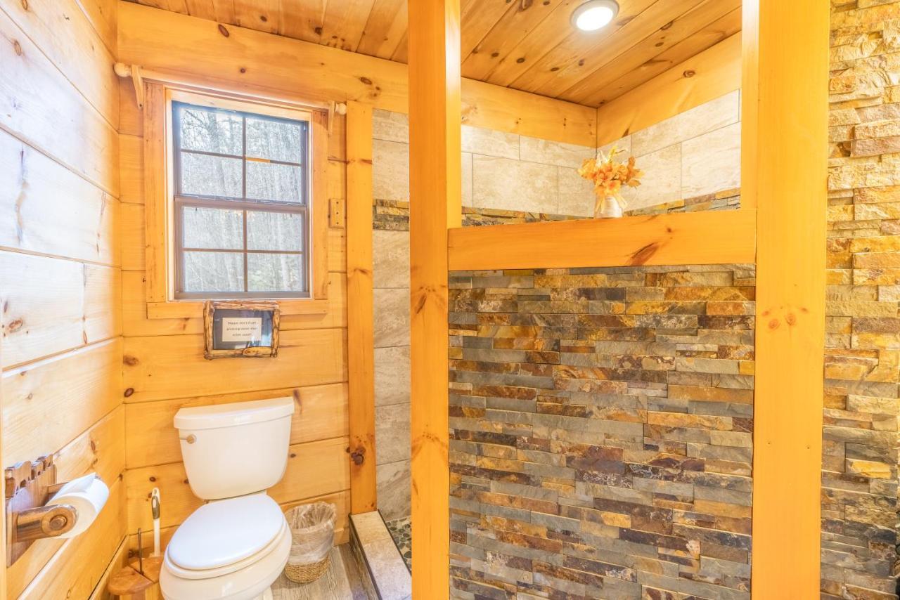 Moonshine Ridge Cabin With Hot Tub And Fire Pit Pigeon Forge Kültér fotó