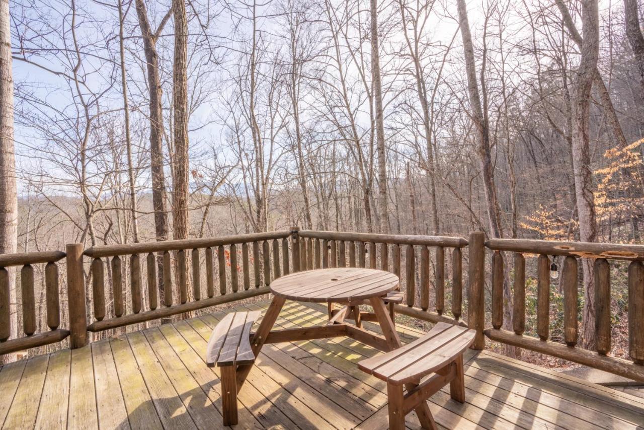 Moonshine Ridge Cabin With Hot Tub And Fire Pit Pigeon Forge Kültér fotó